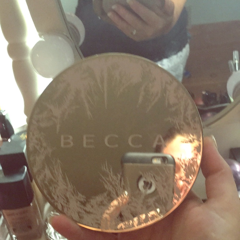 Becca eyelights palette